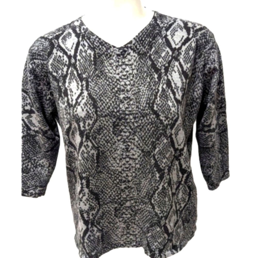 Karen Scott black and white snakeskin long sleeve shirt, sz m - Picture 1 of 6